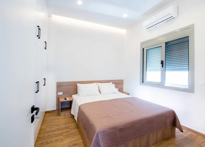 Dias Luxury Homes Apartment